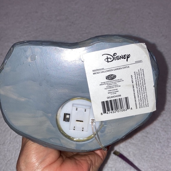 NWT Disney Mickey Mouse lcd light up Halloween garden statue - Picture 5 of 7